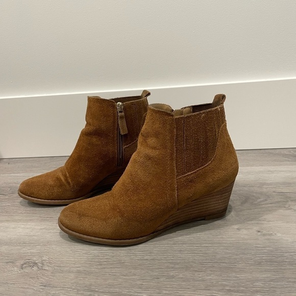 Franco Sarto Brown Wayra Wedge Women’s Booties - Picture 2 of 9